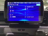 ナビゲーションはフルセグTV対応のメモリーナビ(Aftermarket品)を搭載しています。Bluetoothオーディオ機能がありますので、スマートフォンなどの音楽も再生できます。