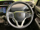 【純正革巻きステアリング】上質な革を使用することで、手にしっかり馴染みとても運転しやすいハンドルです♪