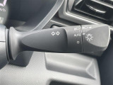 【オートライト(AUTO)】外の明るさをシステムが感知して、自動でヘッドライトが点灯します!ヘッドライトをつけ忘れを防ぐ便利機能です。