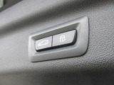 電動リアゲート装備です。バンパー下でのキックスイッチも装備されております。