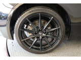 純正アルミホイール【タイヤサイズ215/40R18】