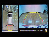 ご覧のパノラマモニターの他にステアリングスイッチも付いていますよ♪