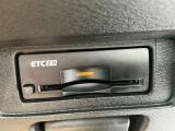 ETCは、高速道路料金所の渋滞を避け、時間と手間を省くことができます。また、料金の支払いや精算の手間が省け、便利で快適なドライブをサポートします