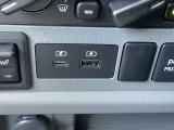 USB充電ポートも搭載しております。
