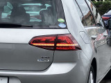 点検整備:ご納車前に”Das WeltAuto”独自の「点検チェック項目シート」により、部品や機能に関する全71項目もの厳しいチェックを実施します。