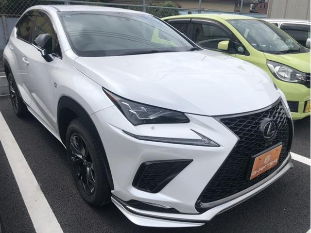 NX 300 Fスポーツ 4WD 1オーナーマクレビメーカーナビ3眼LED