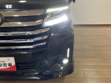 【LEDヘッドライト・LEDフォグ】LEDヘッドライト・フォグランプで視界を明るく照らしてくれるので、夜間走行の安心感を一層高めます♪LEDの明るい光が霧の発生や悪天候時に視界確保をサポートします!