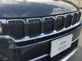 オリジナル4x4ブランドとしての誇りと自信、そして進化の伝統。4x4性能、デザイン、品質。本物とはJeepの全てであり、追い求めるさらなるたかみでもあるのです。