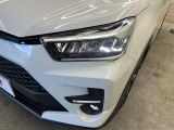 【シーケンシャルターンランプ付きLEDヘッドライト】人気の『流れるウィンカー』付きのLEDヘッドライトを装備♪高級感はもちろん、点灯時は存在感たっぷりで他車からも認識されやすく安心です。