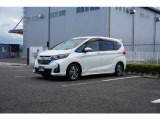 総額表示の諸費用は、岡山県内での登録費用で計算しております。県外のお客様においては別途、登録費用、陸送費用が必要になります。