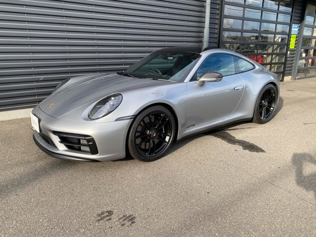 911カレラ GTS PDK