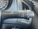 【オートライト(AUTO)】外の明るさをシステムが感知して、自動でヘッドライトが点灯します!ヘッドライトをつけ忘れを防ぐ便利機能です。