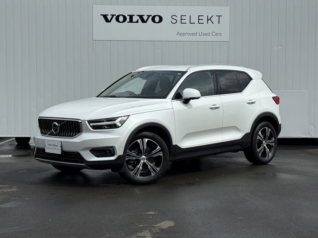 XC40 B4 AWD インスクリプション 4WD 