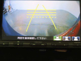 バックガイドモニターで、後方を確認しながら安心して駐車することができます。運転初心者も熟練者も必須の機能ですよ!