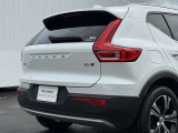 ◆バック/万が一を考え、安全性を重視する方に選ばれているVOLVO車。ドアを開閉するとその重み・厚みに驚くはず