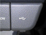 USB端子を装備しております。