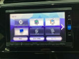 ナビゲーションはフルセグTV対応のGathers純正メモリーナビを搭載しています。Bluetoothオーディオ機能がありますので、スマートフォンなどの音楽も再生できます。