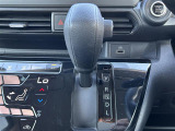 気になる車はすぐにお問い合わせください!画面右側の0066から始まる無料ダイヤルからお問い合わせ下さい!専門スタッフがお車のご質問にお答えいたします!