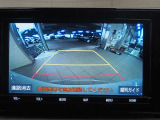 バックガイドモニターです。ハンドルの角度に合わせてガイド線も動きます。車庫入れなどサポートしてくれます。