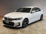BMW Premium Selectionみなとみらい 屋内でご案内できます。 遠方のお客様もご相談ください。