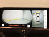 全周囲カメラ付きで車庫入れも安心ですね。