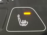 【シートヒーター】寒い日に重宝するシートヒーター!エアコンより早く温まってくれるので寒がりの人も安心ですね♪エアコンの温風は乾燥するから苦手、という方にもをおすすめです。