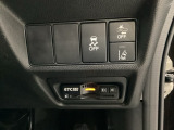 Hondaセンシング用の、VSA解除とレーンキープアシストシステムのメインスイッチなどはハンドルの右側に装備しています。その下にETC2.0がついています。高速道路の料金所の通過も楽々です。