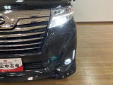 LEDヘッドライト・フォグランプも装備です!