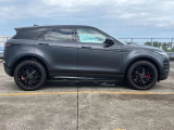 【プライバシーガラス】メーカーOP ¥66,000-【JAGUAR/LAND ROVER純正ドライブレコーダー】のお取り付けも承ります。前後2CHのFull HD画質、駐車管理モードも内蔵!常に見守り続ける安心感で上質なドライブを。