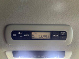 【リアオートエアコン】広い後部座席には必須の機能!風量や温度を自動で調整し前席と同様な車内環境にしてくれるリアオートエアコンを装備。夏の暑さも冬の寒さもストレスなく快適にお過ごしいただけます♪