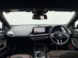 BMW専門のメカニックが、100項目にも上るポイントを徹底的にチェック。交換基準に達した部品があれば、弊社負担にて交換後、お客様へご納車致します。