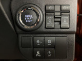 リヤのスライドドアを電動で開閉することが可能になっています☆運転席からもリモコンキーからもドアのハンドルからも開閉が可能です☆