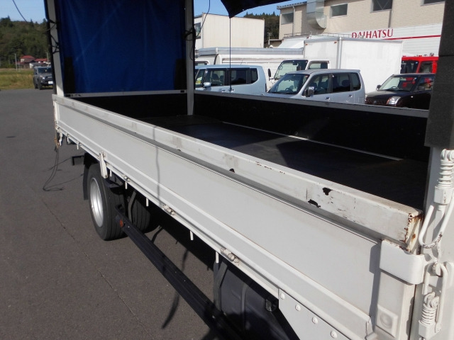 トヨタトヨエースの荷台の幌 トヨタ トヨエース 幌カーテン付き平ボディ ワイド ロング 全低床 2t