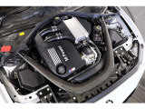 3.0L 直列6気筒DOHCツインターボ、450ps/56.1kgm、全長×全幅×全高mm 4475×1870×1415mm、車両重量 1600kg