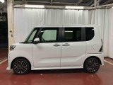 【スマートアシスト搭載車】 衝突回避支援ブレーキ機能(対車両・歩行者)、衝突警報機能(対車両・対歩行者)、誤発信抑制制御機能などの機能で安全な運転をサポートします