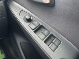 【電動格納ドアミラー】ドアミラーボタンがあり、開閉動作や視認しやすい位置に調節可能です!