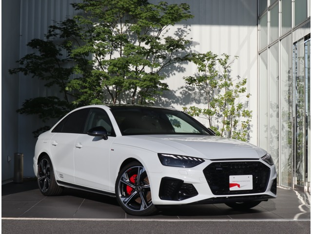 A4 Sライン コンペティション プラス 4WD 