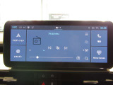 10.25インチタッチパネルモニターAM/FMラジオ/Bluetooth*2 (ハンズフリー通話*3/オーディオストリーミング)、USB (iPod/iPhone*4対応)/Apple CarPlay*4/Android Auto*5