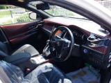 展示車両は厳正な車両チェックを実施しております。もちろん全車室内クリーニング済みになっております。(トラック等一部車種は除きます)