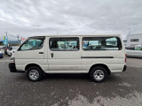 お客様が安心して中古車を購入できるよう、中古車の価格や品質の適正な情報を提供し、近年問題となっております修復暦の偽り・メーター改ざん車の排除に努めています。