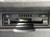 【ETC】高速道路の料金所をストレスなく通過!話題のスポットやサービスエリアに多い「スマートIC」利用時は必須のアイテムです。当店でセットアップを実施、ご納車当日からすぐにご利用いただけます!