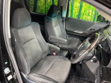 ドライバーによって運転しやすいポジションは異なり、あの車はどうなのか不安なこともありますよね。気になるお車は店頭で乗り込んでご確認いただけます♪
