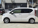 展示中古車は全て外装と内装のクリーニングを行っています♪