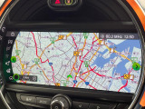 ●純正ナビ:一体感のあるナビは、高級感ある車内を演出してくれます。Bluetooth再生などオーディオ機能も充実しておりますので、運転もより楽しめます♪