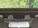 【スズキ セーフティサポート】走行中に前方の車両等を認識し、衝突しそうな時は警報とブレーキで衝突回避と被害軽減をアシスト。より安全にドライブをお楽しみいただけます。