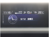 中古車は1台として同じコンディションのものは存在しないため、安心しておクルマをお選びいただけるよう、信頼のおける第三者機関が基準に従い、車両の品質と状態をチェックし、評価するのが「第三者評価」です。