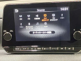 【メーカーナビ】9インチの大画面モニターを搭載し、Apple CarPlayへのワイヤレス接続やAndroid Autoにも対応。