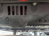サビも少なくとても綺麗な車両です!下回りがきれいなうちに、防錆加工の施工がオススメ。降雪地域はもちろん、沿岸部にお住いの方や、趣味でマリン・ウィンタースポーツをされる方に大変好評いただいております。