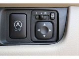 パーキングセンサー付で、車庫入れも駐車もラクラクです。