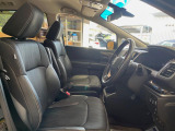 運転席シート廻りは使用感も少なく、良好な状態となっています。丁寧に使われていたことがよくわかりますね。